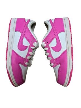 Nike Dunk Low "Laser Fuchsia" Girls sneakers Sz 3y